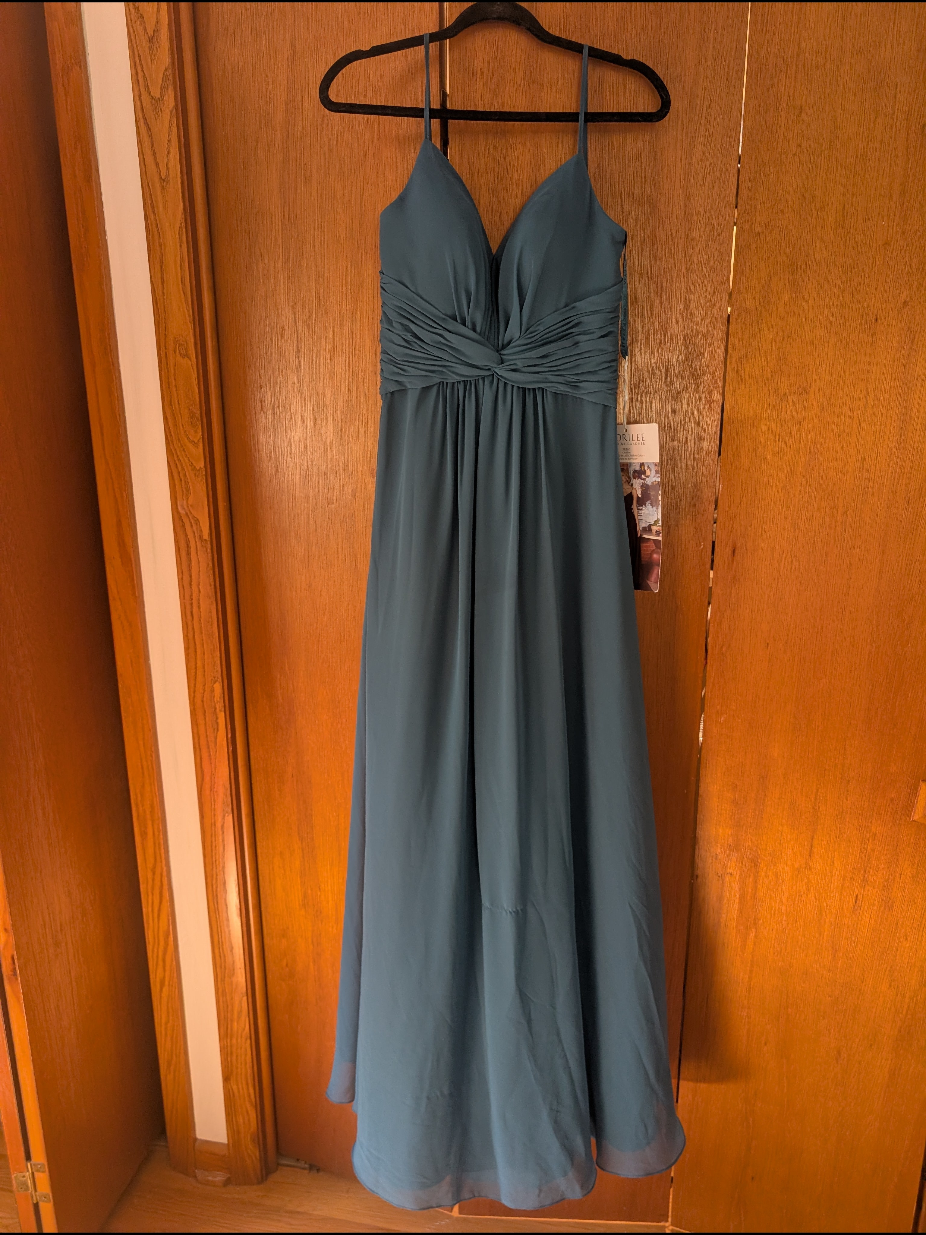 Elegant Teal Spaghetti-Strap V-Neck Maxi Dress